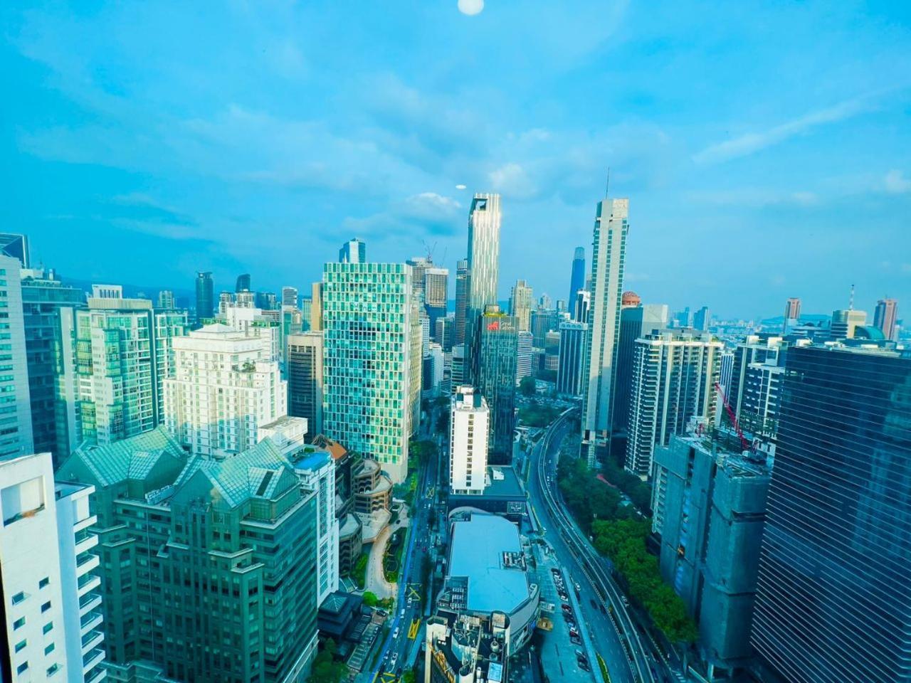 Vortex Suites Klcc By Moonlight Kuala Lumpur Exterior photo