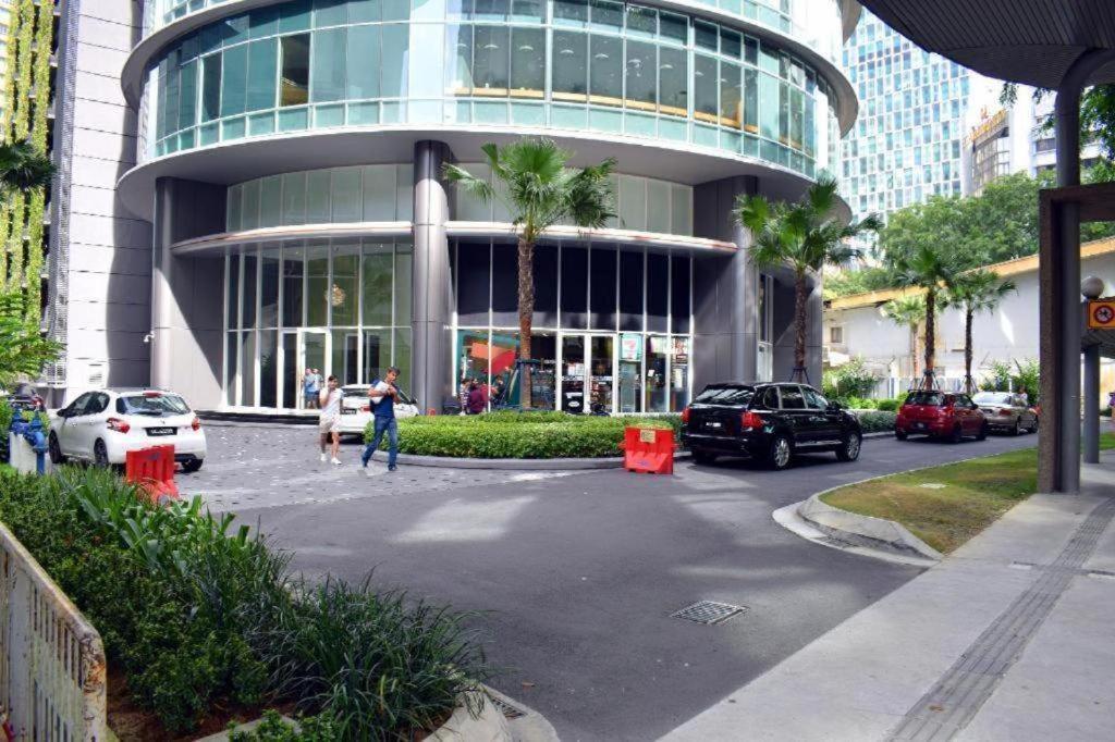 Vortex Suites Klcc By Moonlight Kuala Lumpur Exterior photo