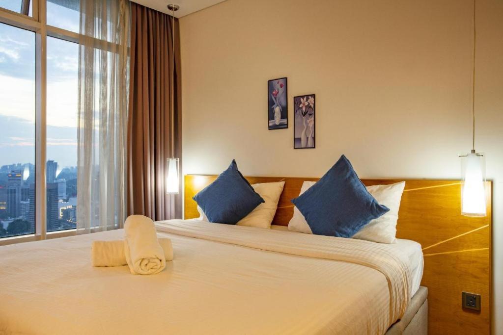 Vortex Suites Klcc By Moonlight Kuala Lumpur Exterior photo