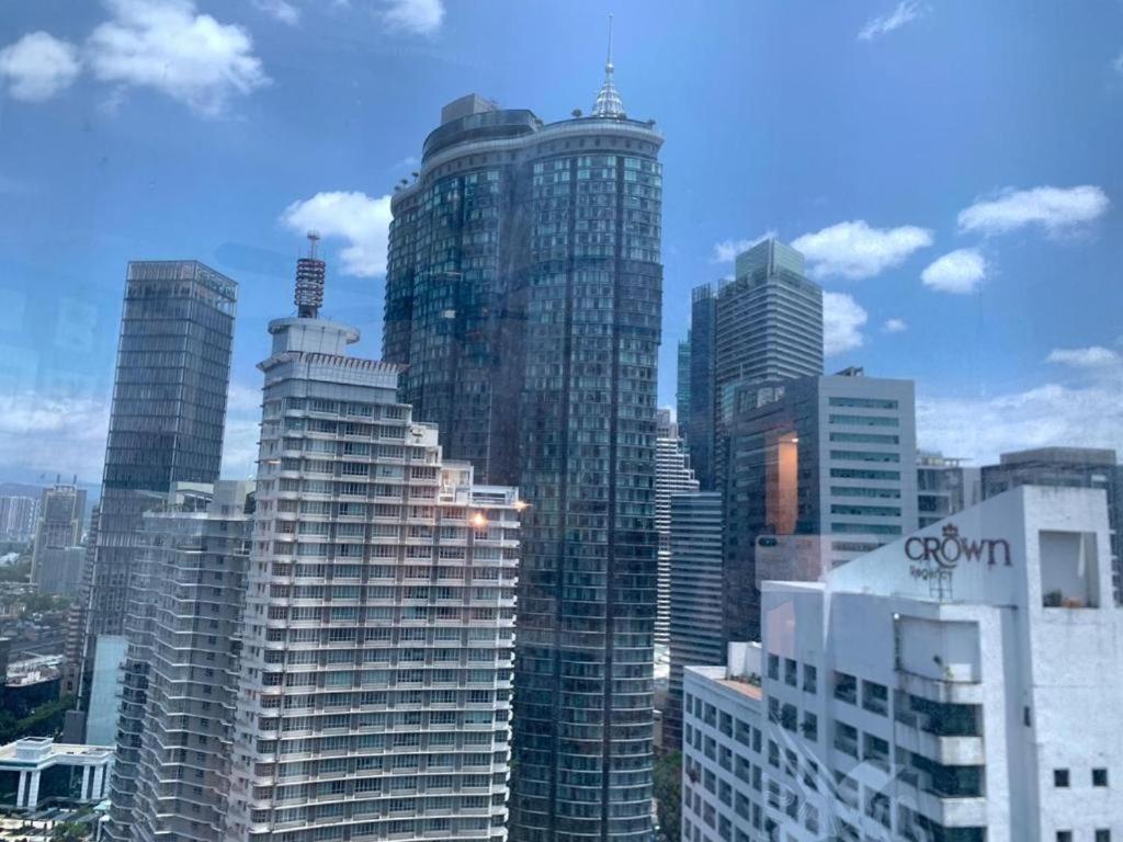 Vortex Suites Klcc By Moonlight Kuala Lumpur Exterior photo